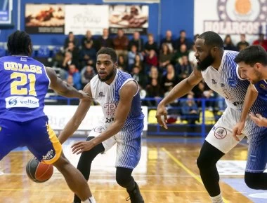 Ανατροπή στη Basket League - Ομάδα «κατεβάζει ρολά»